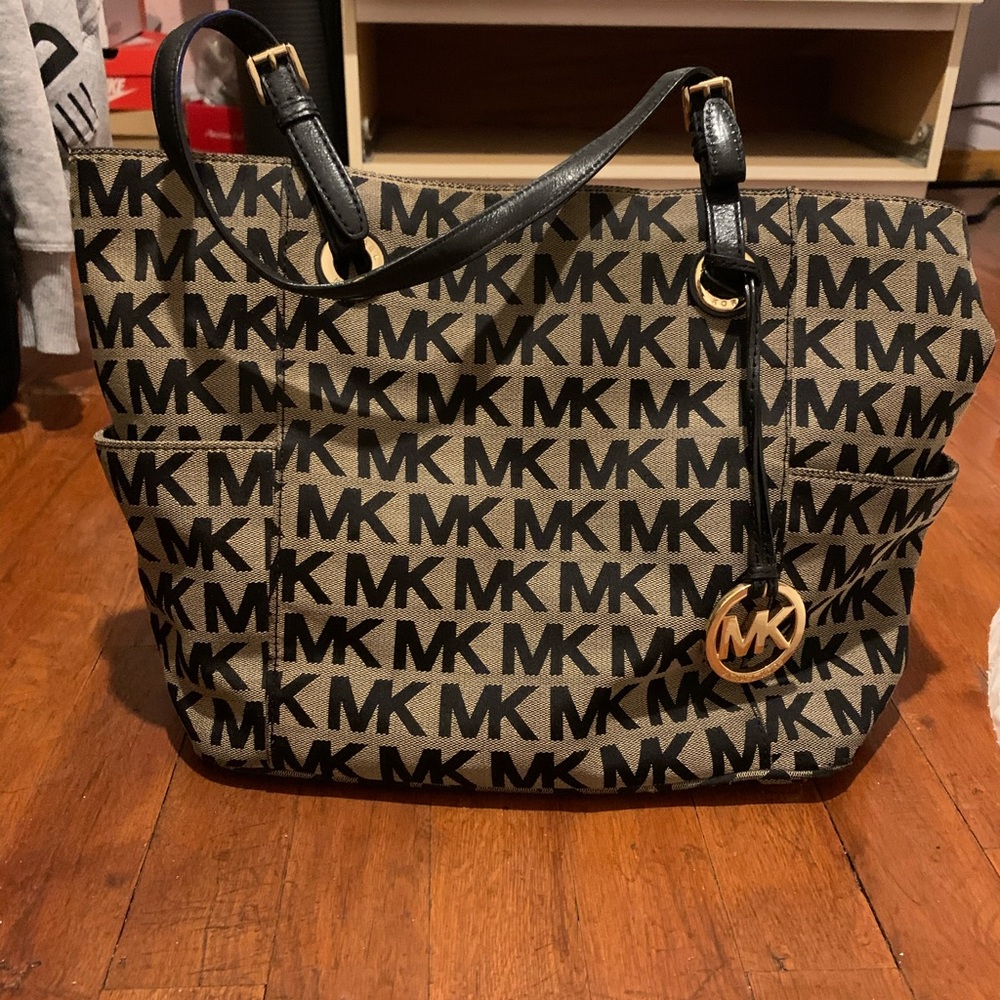 Slightly used, large Michael kors bag